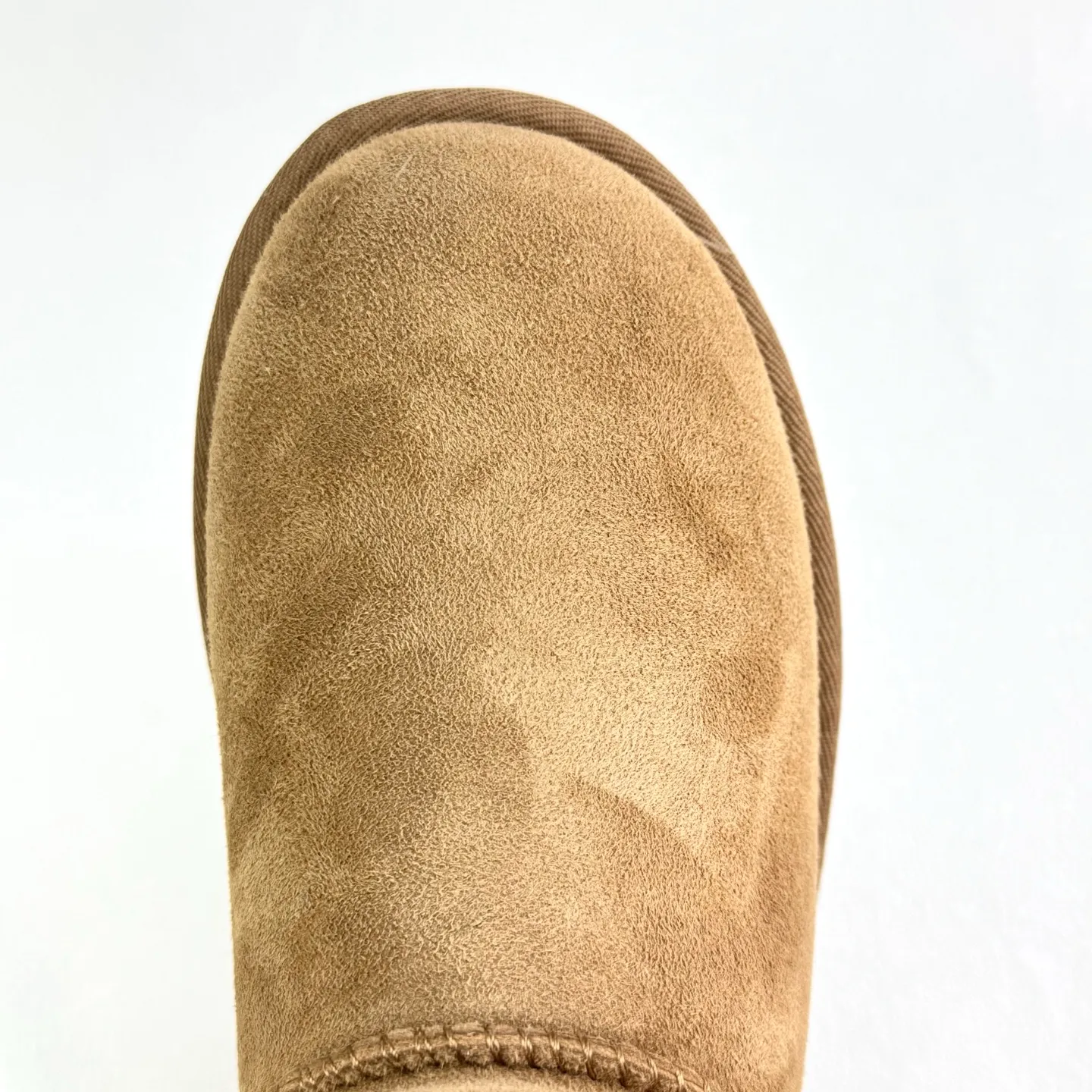 Self-pickup 💰440 Zhou Dongyu mini three-centimeter series snow boots/maroon gray black antelope brown carefully selected Longfeng sheep fur, fine texture, skin-friendly and breathable. The shoe collar is designed with simple tailoring. Easy to put on and take off. Fashionable personality. Comfortable Treadlite by ugg light wing EVA outsole. Comfortable cushioning. Size: 35 36 37 38 39 40